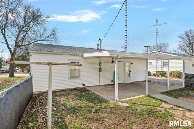 702 N Cheney Street, Taylorville, IL 62568