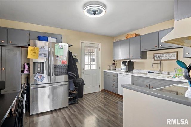 702 N Cheney Street, Taylorville, IL 62568