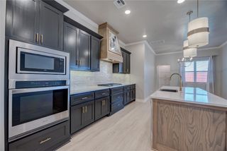 9312 Taggert Lane, Yukon, OK 73099