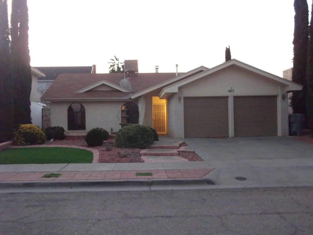 1917 RALPH JANES Place, El Paso, TX 79936