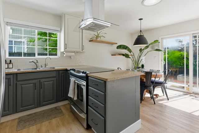 2220 Juan Pablo Lane, Santa Cruz, CA 95062