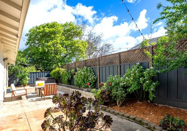 2220 Juan Pablo Lane, Santa Cruz, CA 95062