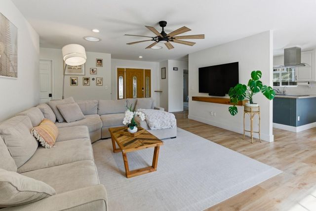 2220 Juan Pablo Lane, Santa Cruz, CA 95062