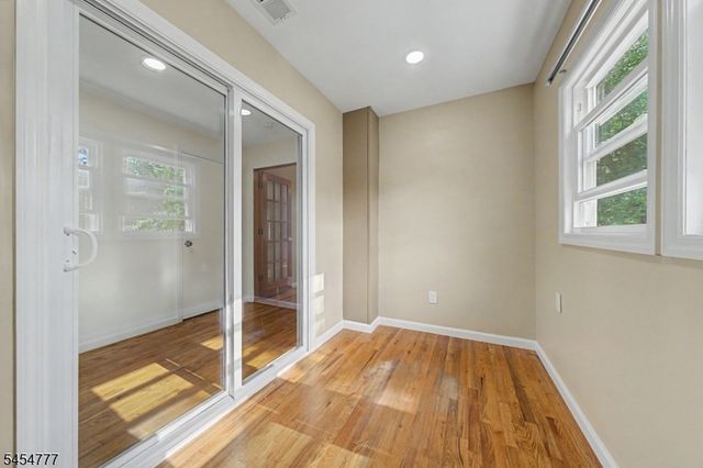 41 Montclair Ave, Edison Twp., NJ 08820