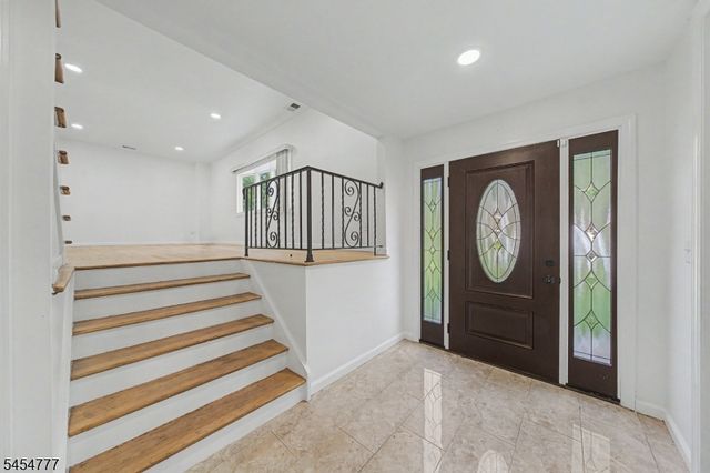 41 Montclair Ave, Edison Twp., NJ 08820