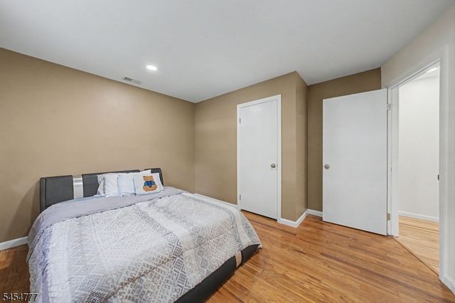 41 Montclair Ave, Edison Twp., NJ 08820