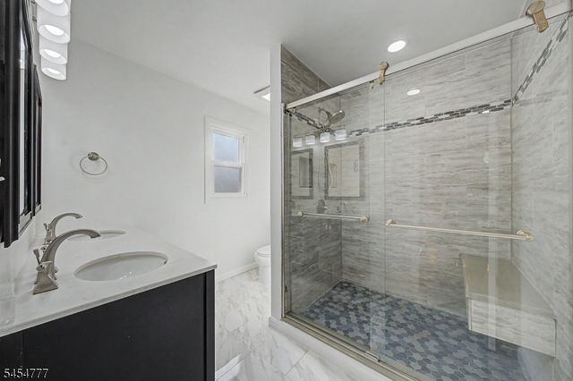 41 Montclair Ave, Edison Twp., NJ 08820
