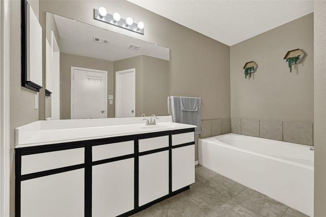 5726 Turmeric Drive, Baytown, TX 77521