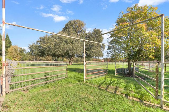 10412 Sheldon Rd, Elk Grove, CA 95624