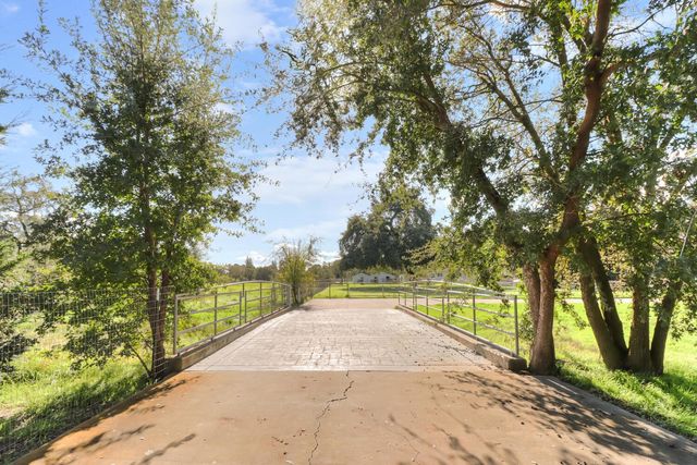 10412 Sheldon Rd, Elk Grove, CA 95624
