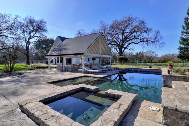 10412 Sheldon Rd, Elk Grove, CA 95624