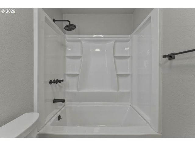 160 Se 5TH Ave, Milton Freewater, OR 97862