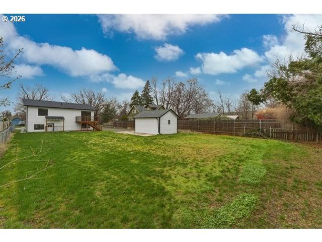 160 Se 5TH Ave, Milton Freewater, OR 97862