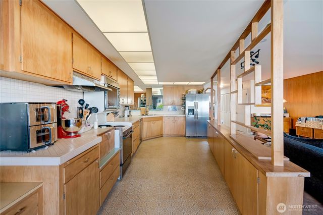 2512 Colby Avenue, Everett, WA 98201