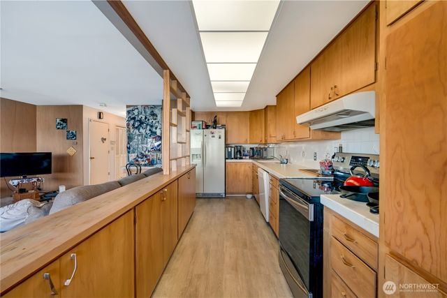 2512 Colby Avenue, Everett, WA 98201