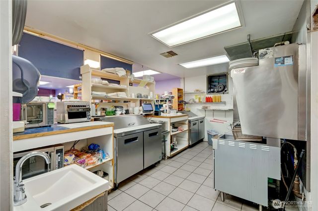 2512 Colby Avenue, Everett, WA 98201