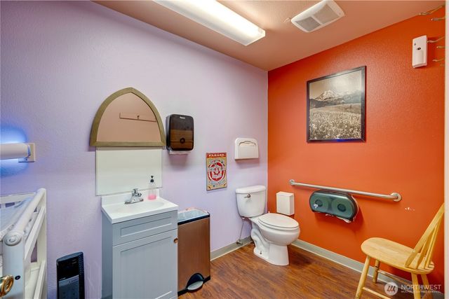 2512 Colby Avenue, Everett, WA 98201