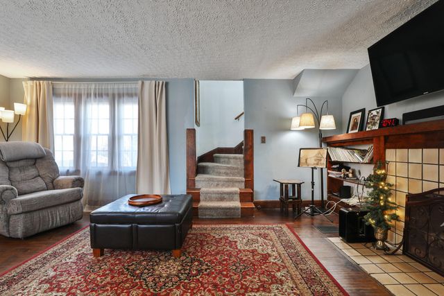 82 Blenheim Road, Columbus, OH 43214