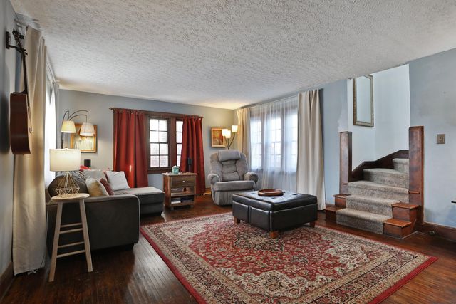 82 Blenheim Road, Columbus, OH 43214