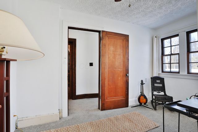 82 Blenheim Road, Columbus, OH 43214