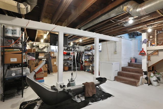 82 Blenheim Road, Columbus, OH 43214