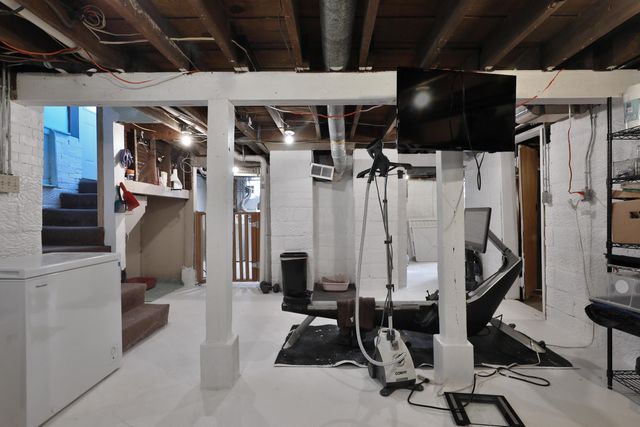 82 Blenheim Road, Columbus, OH 43214