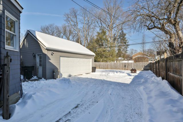 82 Blenheim Road, Columbus, OH 43214