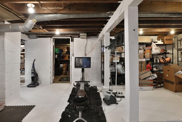 82 Blenheim Road, Columbus, OH 43214