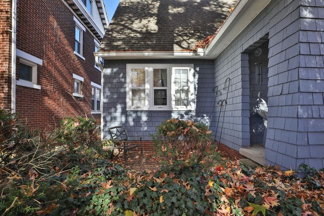 82 Blenheim Road, Columbus, OH 43214