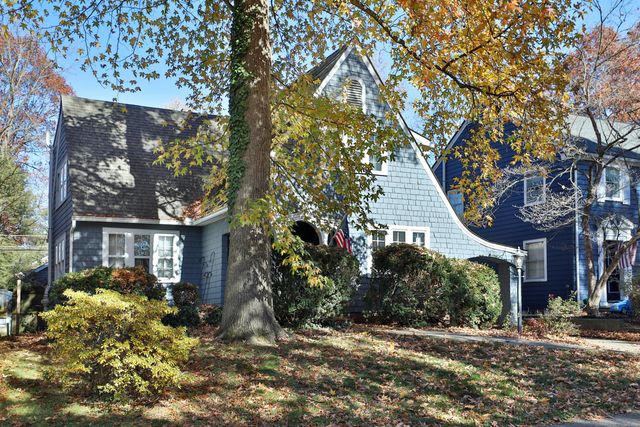 82 Blenheim Road, Columbus, OH 43214