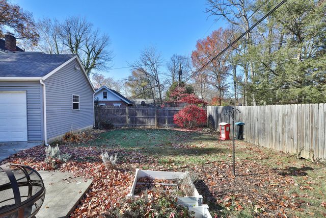 82 Blenheim Road, Columbus, OH 43214