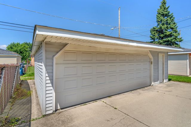 516 Exchange Avenue, Calumet City, IL 60409