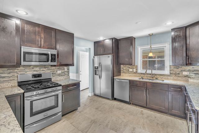 516 Exchange Avenue, Calumet City, IL 60409