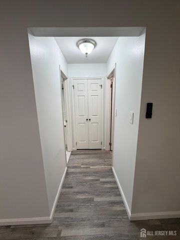 406 Woodhaven Drive, Edison, NJ 08817