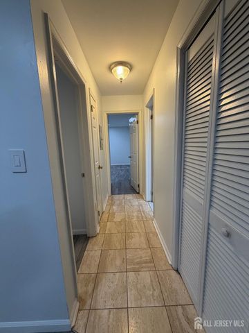 406 Woodhaven Drive, Edison, NJ 08817