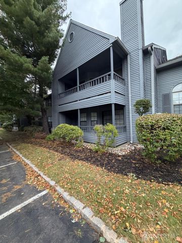406 Woodhaven Drive, Edison, NJ 08817