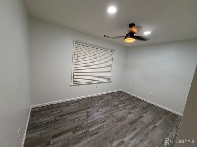 406 Woodhaven Drive, Edison, NJ 08817