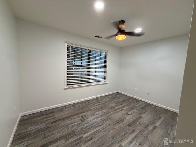 406 Woodhaven Drive, Edison, NJ 08817