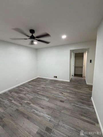 406 Woodhaven Drive, Edison, NJ 08817
