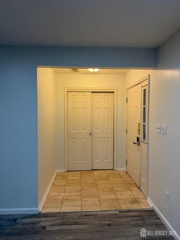 406 Woodhaven Drive, Edison, NJ 08817