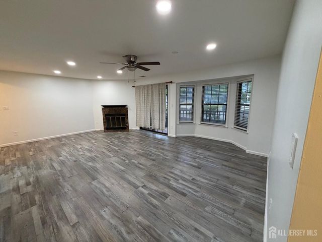 406 Woodhaven Drive, Edison, NJ 08817
