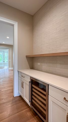 213 Northampton Lane, Lincolnshire, IL 60069