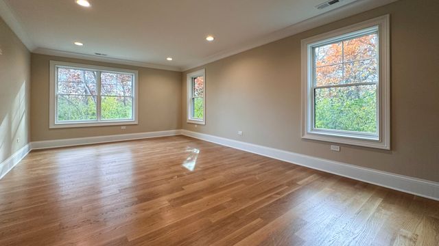 213 Northampton Lane, Lincolnshire, IL 60069