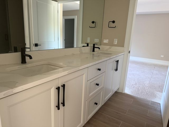 213 Northampton Lane, Lincolnshire, IL 60069