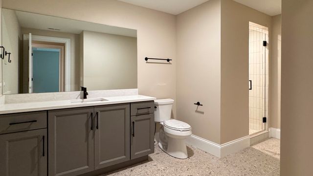 213 Northampton Lane, Lincolnshire, IL 60069