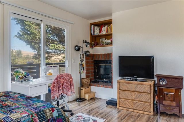 2195 Green Street, Cambria, CA 93428