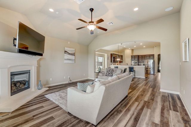 2916 Old Course DR 7, Austin, TX 78732