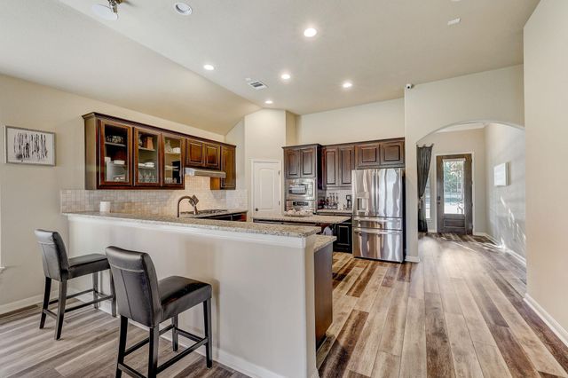 2916 Old Course DR 7, Austin, TX 78732