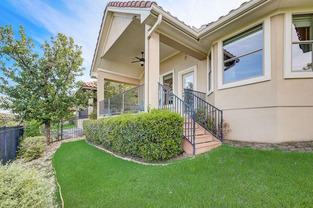 2916 Old Course DR 7, Austin, TX 78732