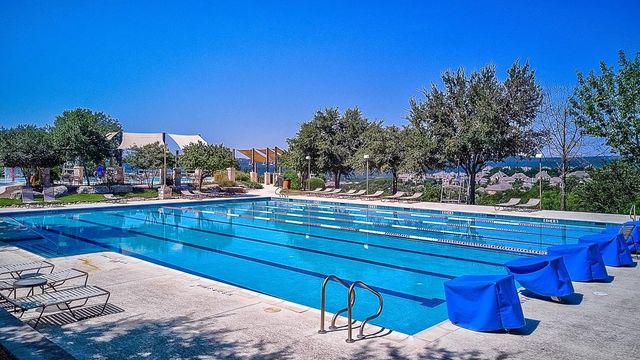 2916 Old Course DR 7, Austin, TX 78732